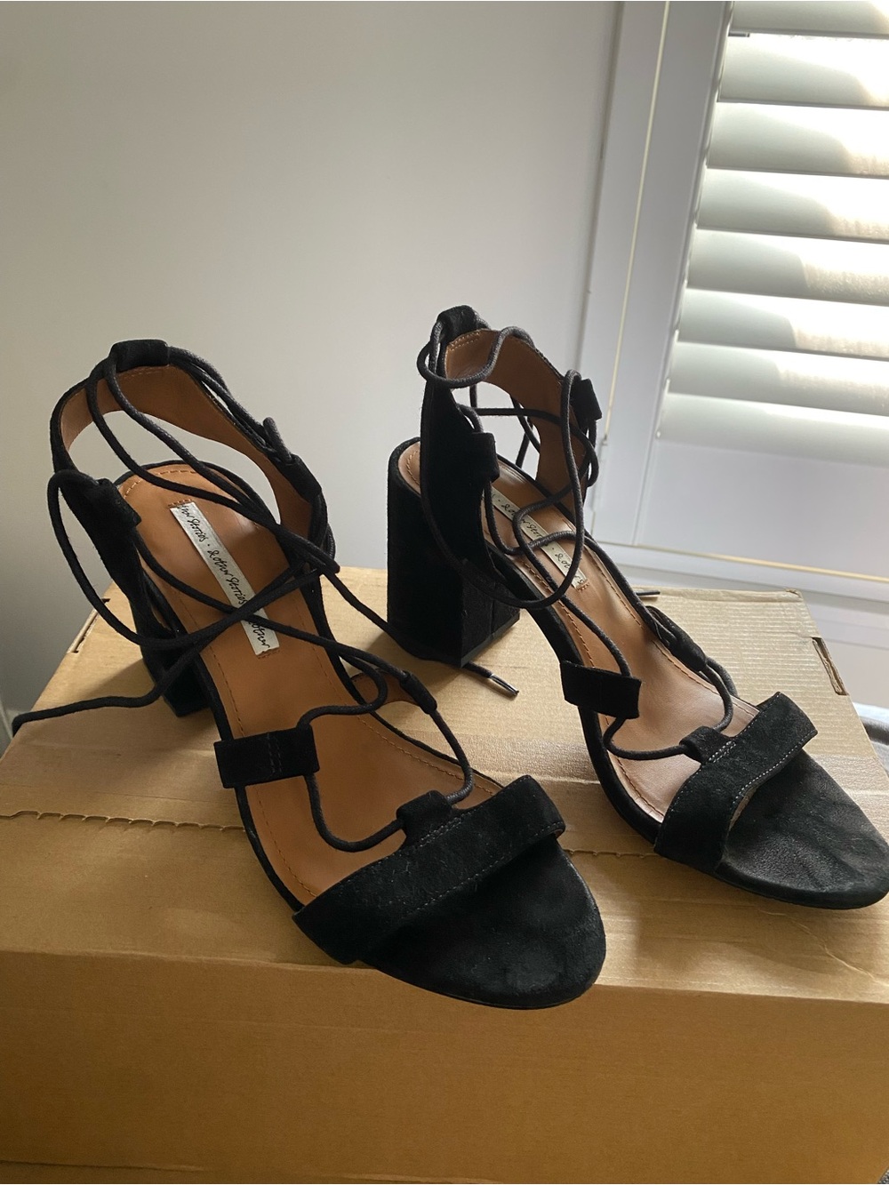 & Other Stories suede sandals black. Size 38